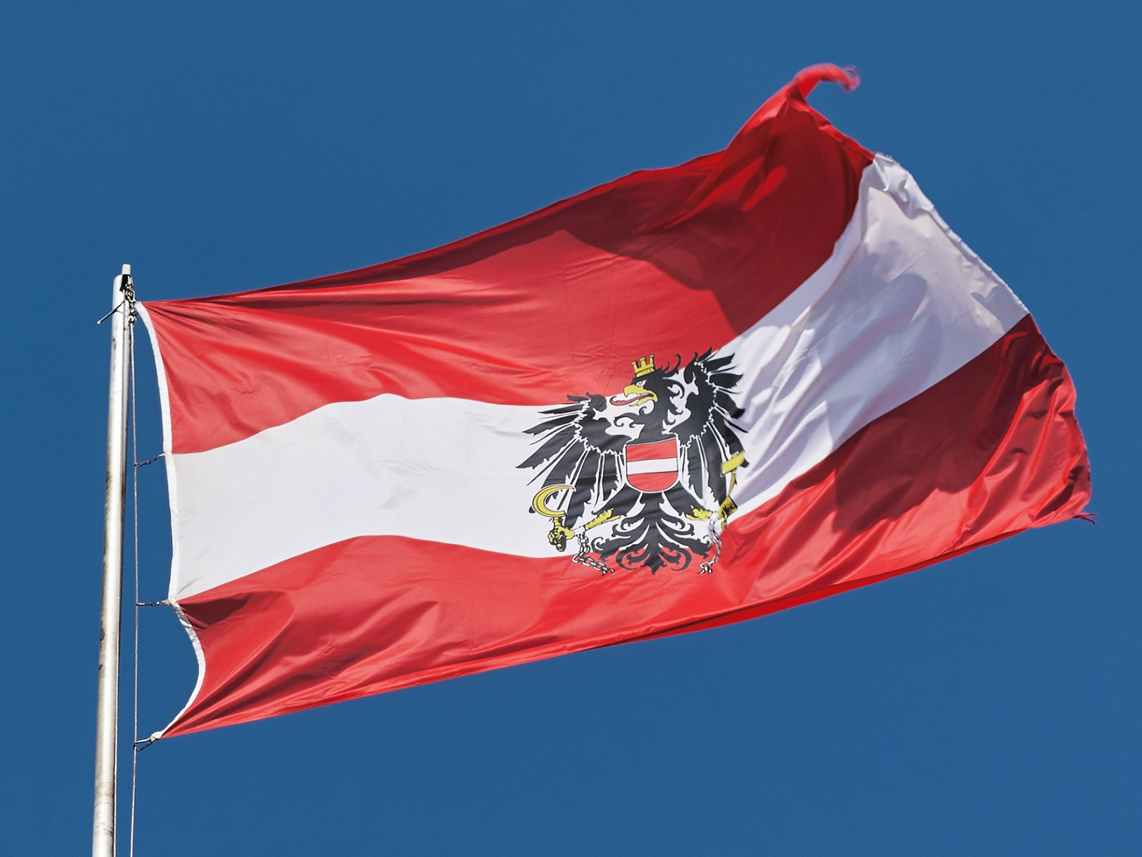 Österreich Fahne kaufen - Österreicher Fahne