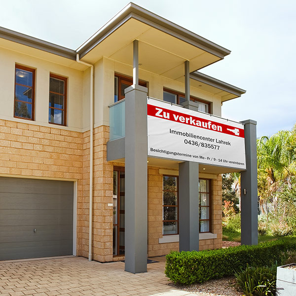 PVC-Banner Basic als Werbeplane im Außenbereich