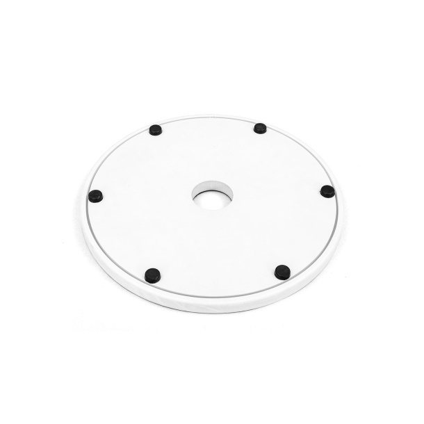 Detail: Unterseite Bodenplatte mit Standfüßen und Nut