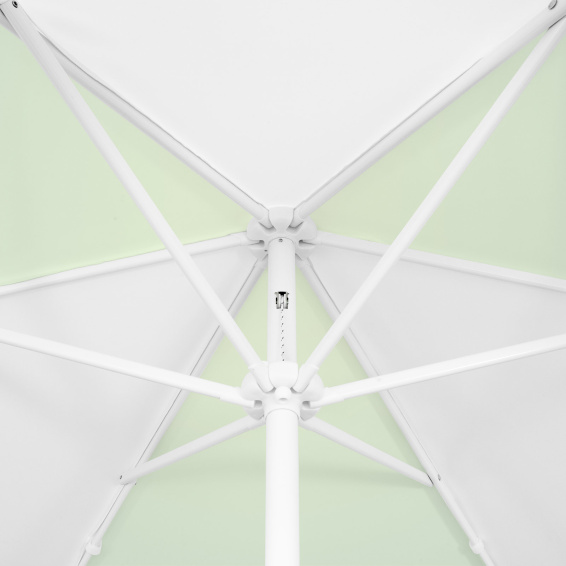 Sonnenschirm / Kleinschirm mit Kurbel, Ansicht von unten