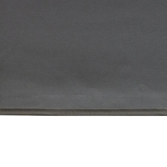 Volant mit farblich passendem Einfassband