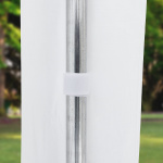 wind- & wasserabweisender Schal, Befestigung mit Klettbandschlaufe am Pfosten