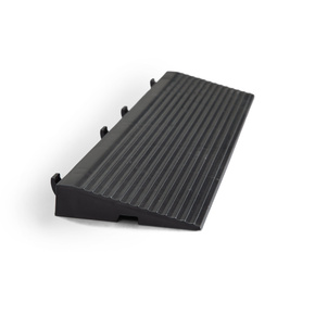 Rampe für Bodenplatte