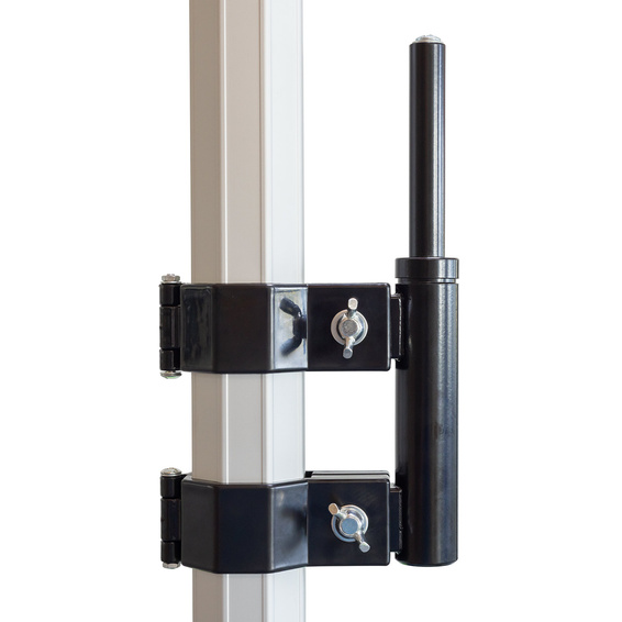 Befestigung der Halterung am Zeltpfosten